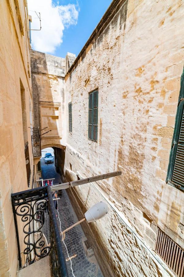 Central Valletta Townhouse-Hosted By Sweetstay Exterior photo