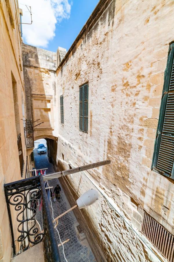 Central Valletta Townhouse-Hosted By Sweetstay Exterior photo